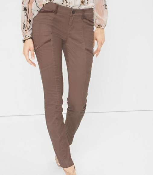 🎁 WHBM Vintage, The Skimmer Jeans. Motto Inspired with Gorgeous Velveteen Trim - Picture 3 of 16